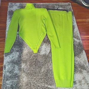 "BEYONCE " Ivy Park 2pc sweather outfit. T:sz M. Pants:XL